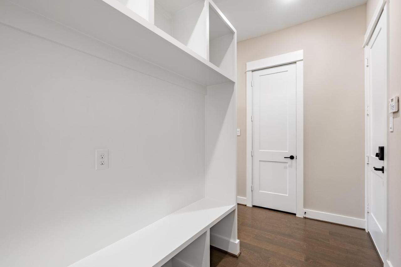 3 Bedroom And 3 Bath We Have Power And Internet Houston Exterior photo